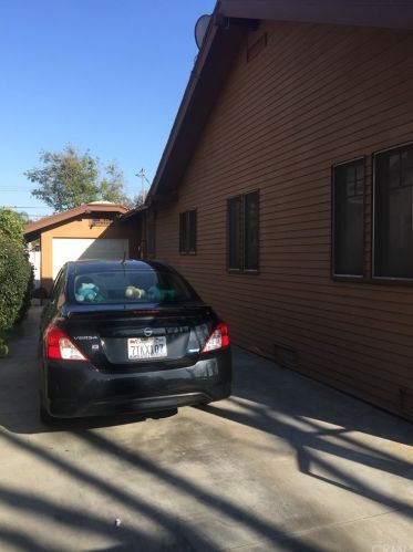 842 Philadelphia St, Anaheim, CA 92805-1927