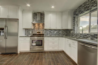 4317 Osborn Rd, Phoenix AZ  85031-3833 exterior