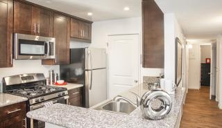 51 Majestic Ct, Moorpark CA  93021-2175 exterior