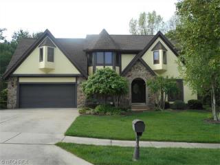 106 Poolside Ln, Parral, OH 44622-9567