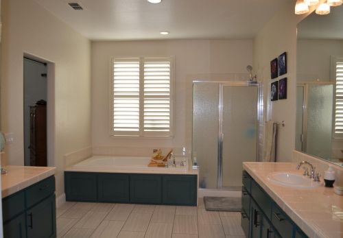 3128 Queens Gate Ln, Modesto CA  95355-8684 exterior