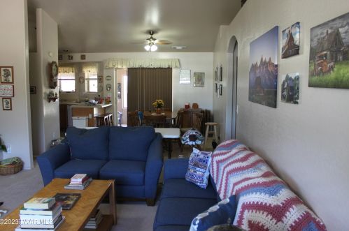 1301 Peak View Dr, Chino Valley, AZ 86323-6752