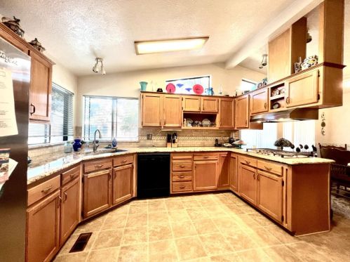 6938 Hidden Brook Ln, Citrus Heights CA  95621-8373 exterior