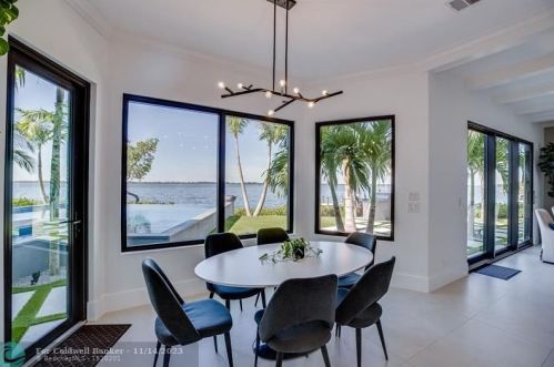 225 Osprey Ct, Vero Beach FL 32963-2652 exterior