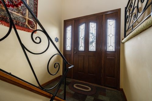 102 Crest Dr, Canonsburg, PA 15317-2914