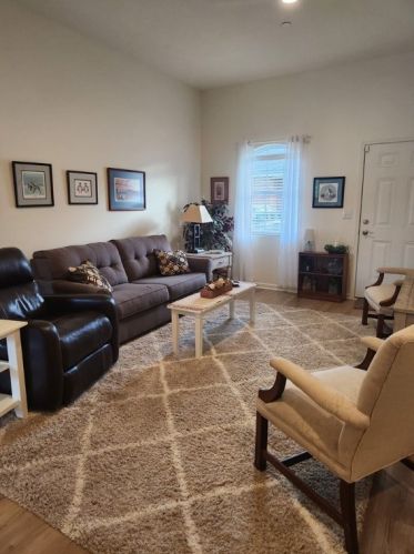 904 Valentina Ln, New Kensington PA  15068 exterior