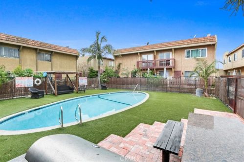 22726 Figueroa St, Long Beach CA  90745-4428 exterior