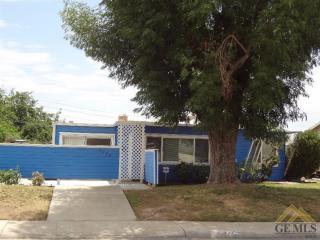 3029 Crestline Rd, Bakersfield, CA 93306-4212