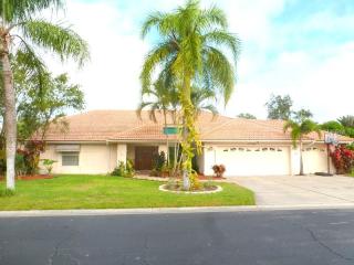 4815 Fallcrest Cir, Sarasota, FL 34233-2265