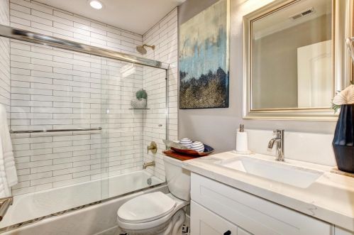 7221 Windjammer Way, Citrus Heights CA  95621-3440 exterior
