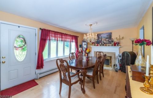 9 Dahlen Dr, Parsippany, NJ 07834-2411