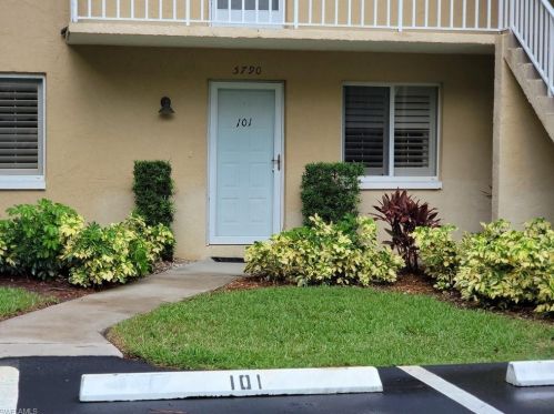 5790 Woodmere Lake Cir, Naples, FL 34112-2745