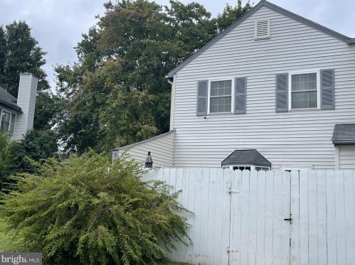 842 Woodcrest Turn, Dover DE  19904-2412 exterior