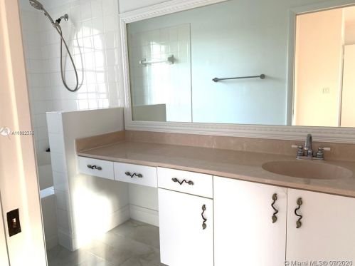 18010 11th Ct, Hollywood FL  33029-4408 exterior