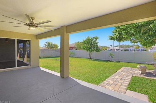 1226 15th Ter, Cape Coral, FL 33909-1488