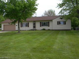 20873 Drake Rd, Cleveland OH  44146-6112 exterior
