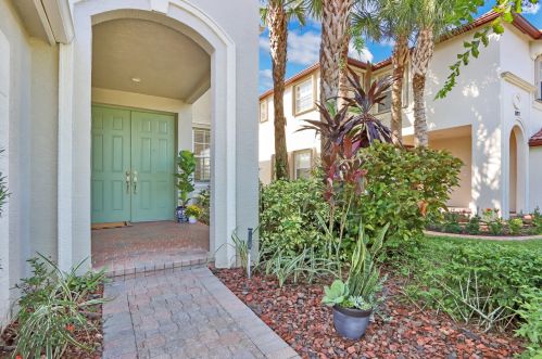 11965 Bennington Cir, Port Saint Lucie FL  34987-2721 exterior