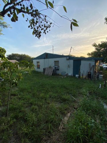 2902 Anthony St, Fort Pierce, FL 34946-8729