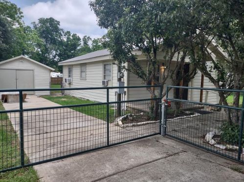 21095 Fm 362 Rd, Waller, TX 77484-6197