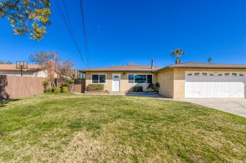 1242 Euclid Ave, Beaumont, CA 92223-1533