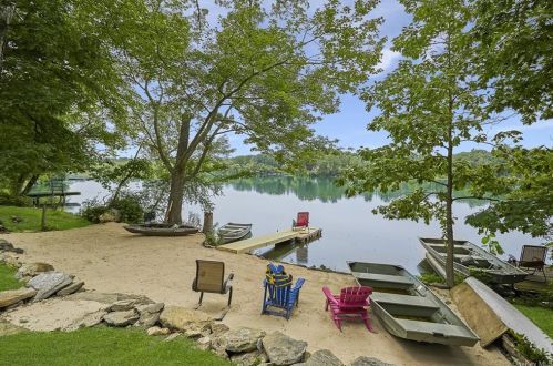 1572 Wenonah Trl, Mohegan Lake, NY 10547-1743