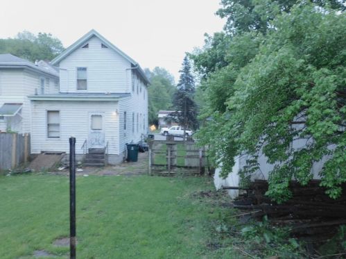 1121 Grand Ave, Cincinnati OH  45204-1610 exterior