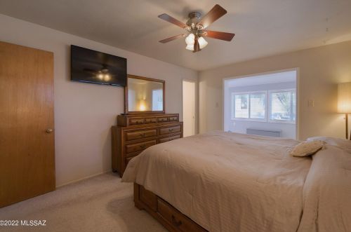 7330 Ln Canada Dr, Tucson AZ 85704-1532 exterior