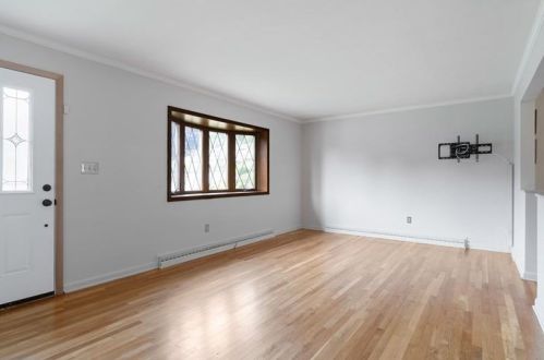 220 Longvue Dr, Pittsburgh, PA 15237-2263