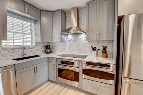 400 45th St, Boca Raton, FL 33431-5018