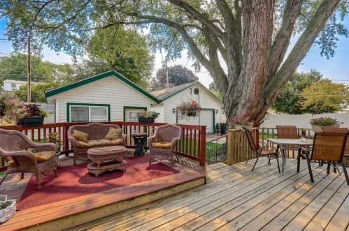 1226 104, Milwaukee WI 53214-3928 exterior