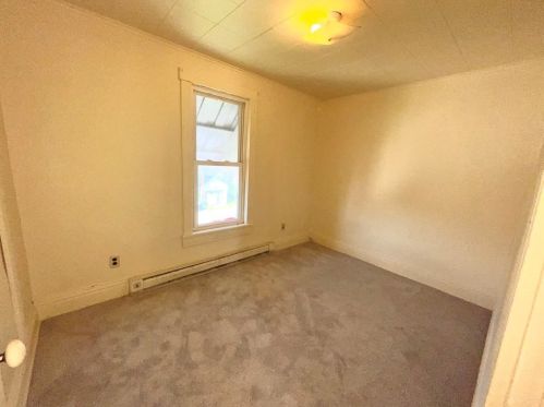 1249 Leishman Ave, New Kensington PA  15068-5650 exterior