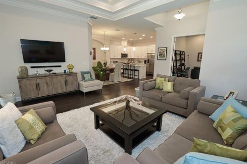 9125 Isla Bella Cir, Bonita Springs FL  34135-7198 exterior