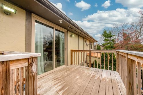 1600 Cambridge Dr, Liberty Township OH  45042 exterior