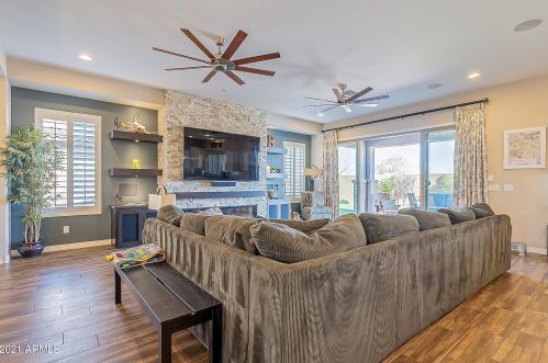 5761 Fawn Ave, Gilbert AZ  85298-0849 exterior