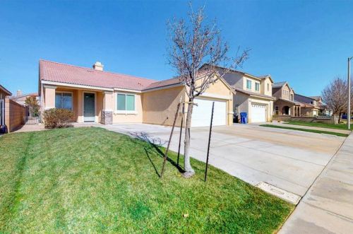 2507 Nugent St, Lancaster, CA 93535-6166
