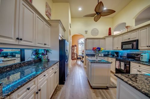 4930 19th Pl, Cape Coral, FL 33914-6917