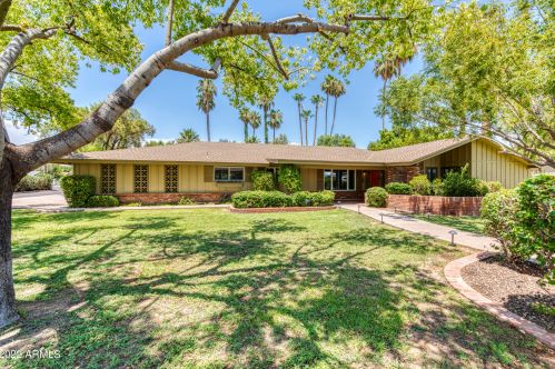 642 Augusta Ave, Phoenix, AZ 85021-7261