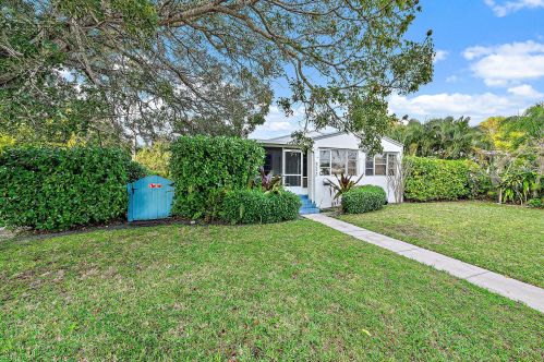 327 28 St, West Palm Beach FL  33404-4410 exterior