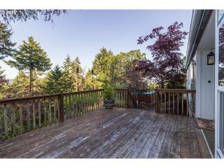 1055 Donruss Dr, Roseburg, OR 97471-9078