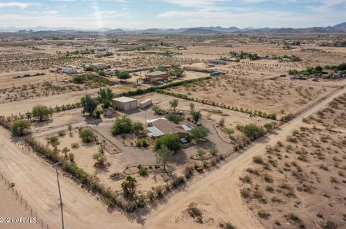 806 367 Ave, Tonopah AZ  exterior