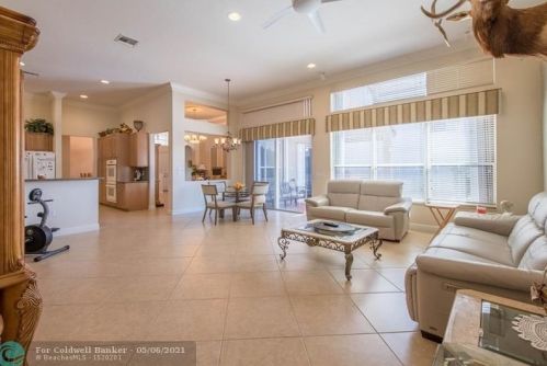 19032 55 St, Hollywood FL 33029-6290 exterior