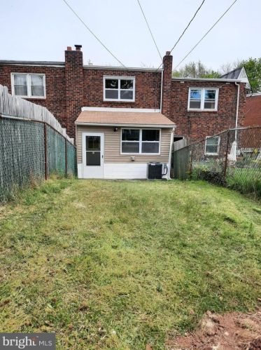 1641 Willow St, Norristown PA  19401-3067 exterior