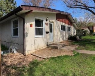 239 Buron Ln, South Saint Paul MN  55075-3201 exterior