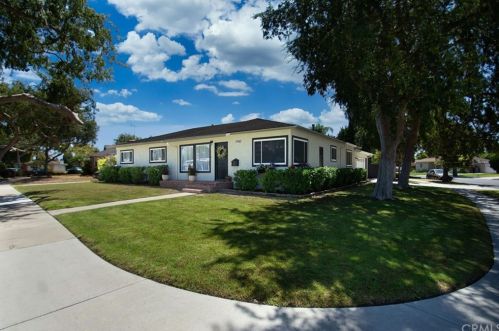 5950 Oakbrook St, Long Beach, CA 90815-1346