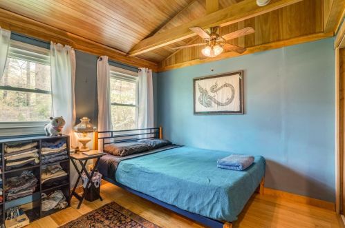 55 Riverside Dr, Fremont NH  03044-3546 exterior