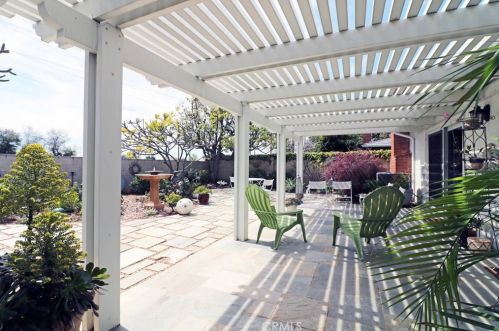 1032 Chestnut Ave, Orange CA 92867-3832 exterior