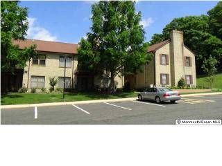 1113 Wellington Pl, Matawan, NJ 07747-1960