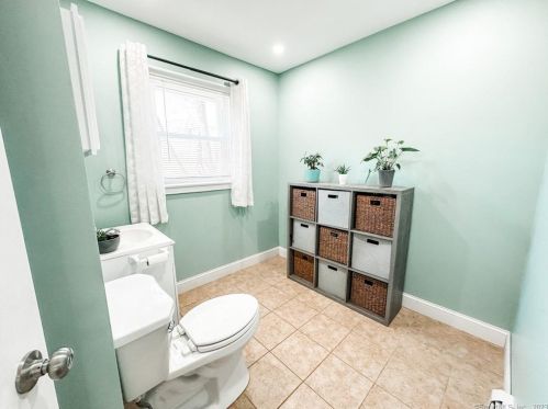 49 Bunny Rd, Norwich CT  06365-8705 exterior