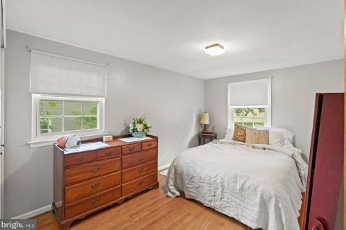 18 Aristone Dr, Berlin Boro NJ  08009-2254 exterior