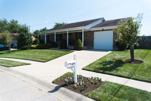 604 Bohicket Rd, Versailles, KY 40390-1492
